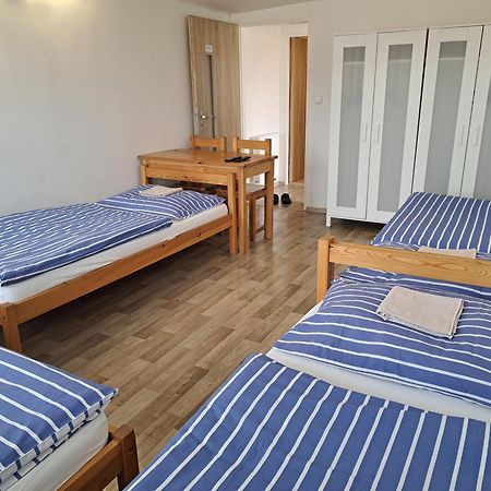 Apartman Plasy Ngoại thất bức ảnh